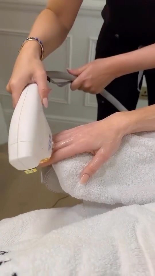 Sciton BBL Forever Young is a cosmetic treatment that uses Broadband Light (BBL) technology to rejuv