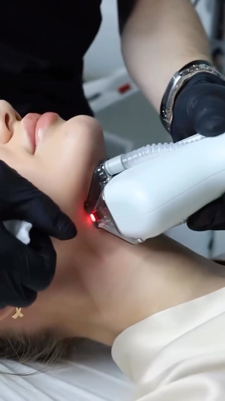✨ Reveal Your Best Skin with Halo Laser ✨**