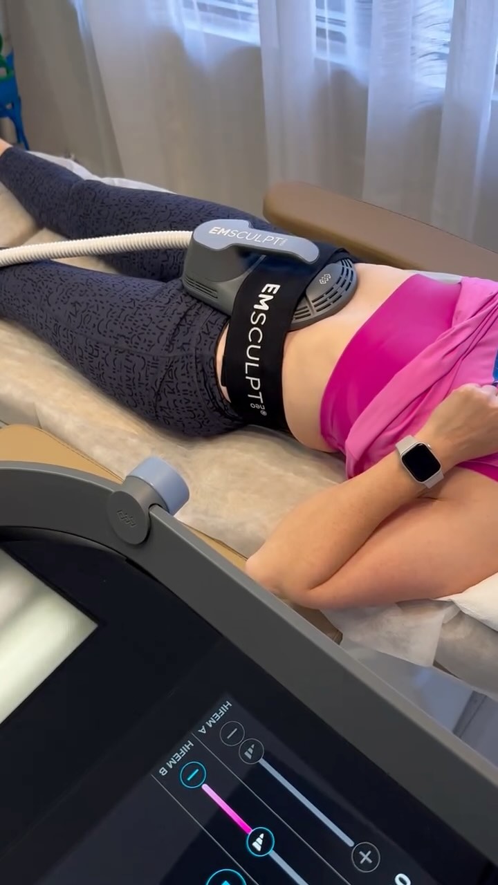 🔥 Sculpt & Strengthen with EMSCULPT NEO! 🔥